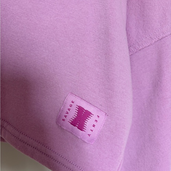 ESSENTIAL CROPPED HOODIE - Picture 2 of 5